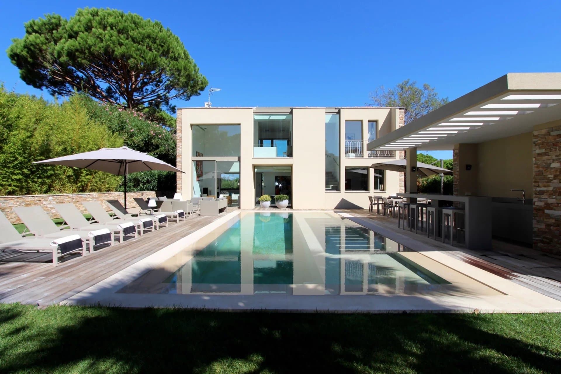 Villa Freddie, location villa Saint-Tropez