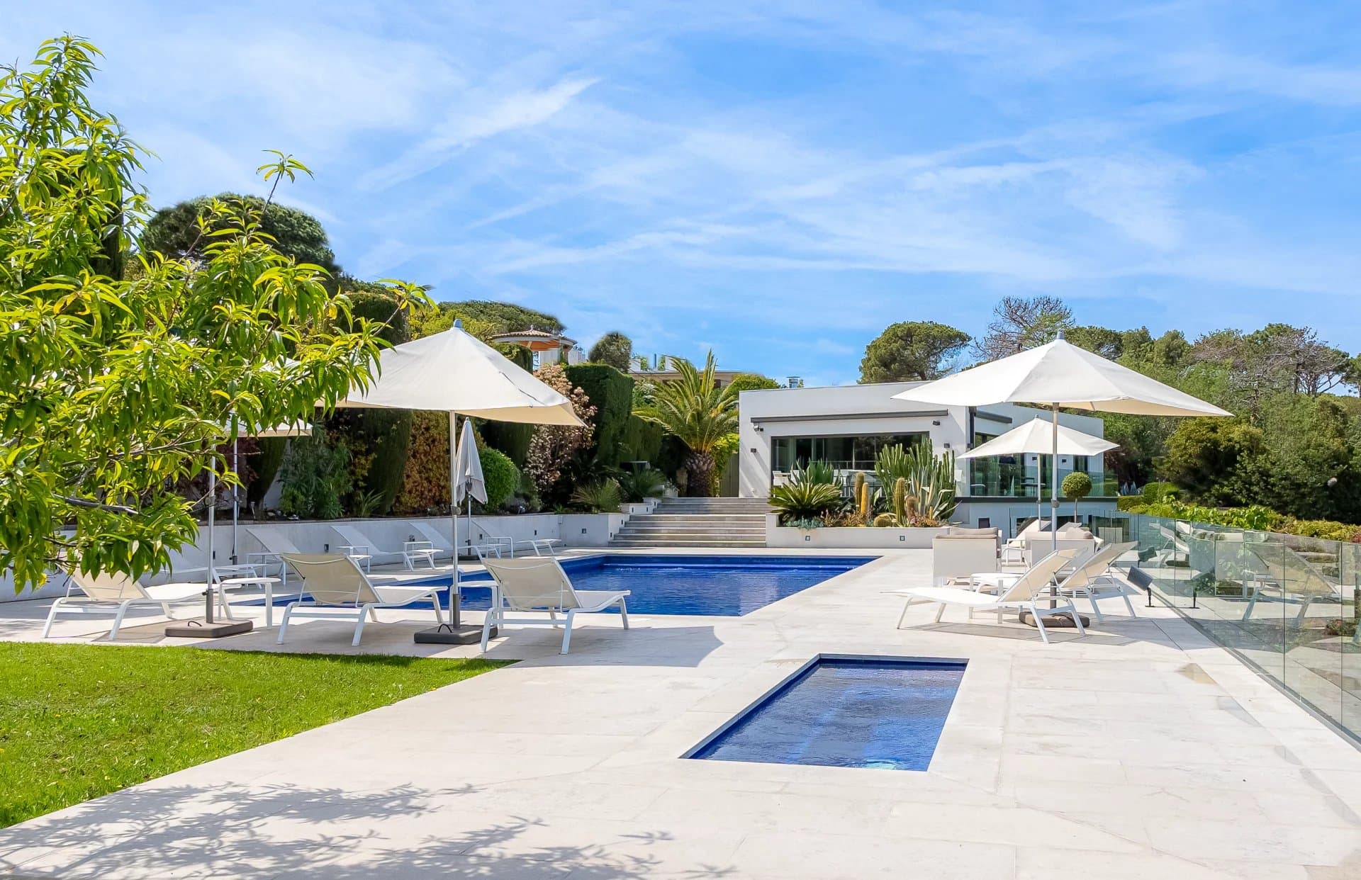 Villa Blanche, location villa Cannes